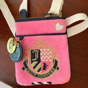 NEVER WORN JUICY COUTURE CHILDRENS PURSE